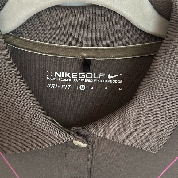 NIKE Polo Top Womens Medium GOLF Dri-Fit Activewear Short Sleeve Sport Blouse - Picture 3 of 8